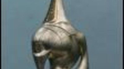 Ювелиры отреставрировали шахматный кубок