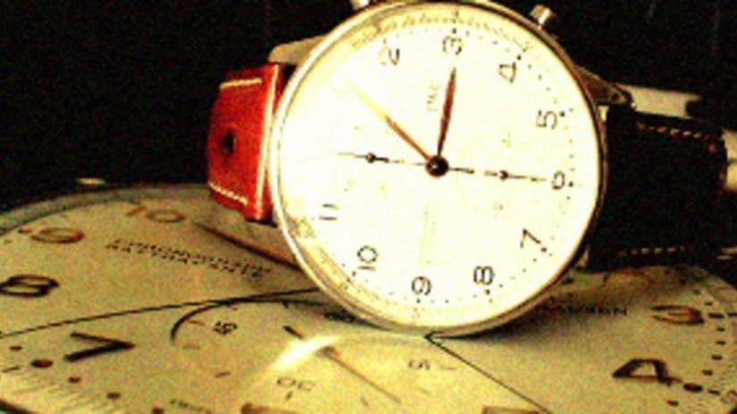 Кварцевые часы: механизм функционирования и их преимущества