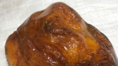 Янтарный комбинат добыл Камень Мира весом 1,8 килограмма