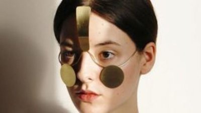 Польские дизайнеры создали украшение, которое не дает сработать технологии распознавания лиц