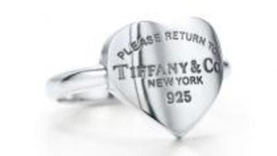 Tiffany cнизит цены на свои товары в японских магазинах