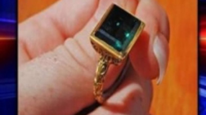 В территориальных водах США дайверы обнаружили золотое кольцо XVII века