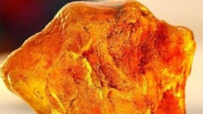 Коса на солнечный камень