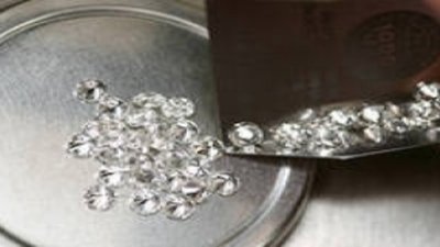 Индия: мелкие производители бриллиантов нуждаются в технологических центрах
