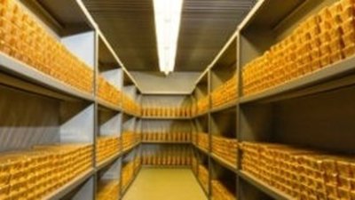 Почему Германия не стала забирать золото у ФРС