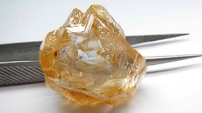 В Анголе найден очередной редкий алмаз размером 95 карат