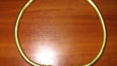 Крымчанин пытался вывезти античное золотое украшение