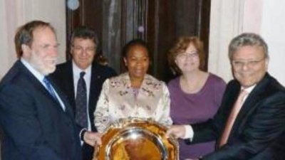 Джиллиан Милованович выступит на алмазной конференции в Зимбабве