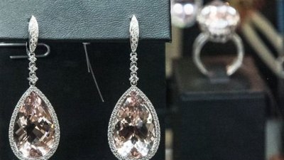 Ювелирная выставка «Сокровища Петербурга»