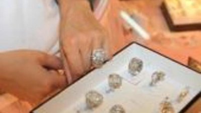 Звершилась выставка "Ювелирный салон - 2008"