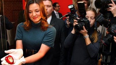 «Фаберже» начала торговлю украшениями через Интернет