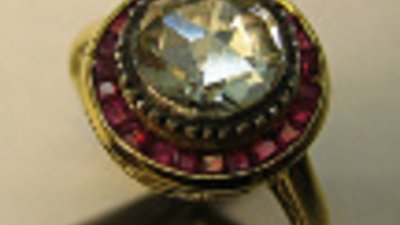 Минфин распродает ценности