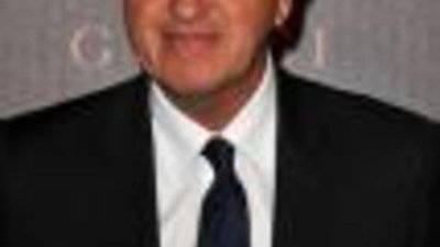 Фотограф Марио Тестино работает для Faberge