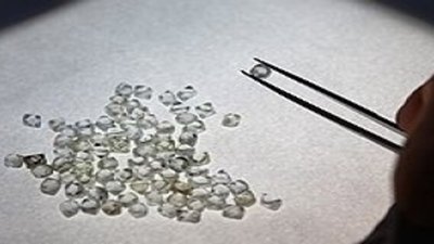 АЛРОСА рассмотрит возможность покупки у ЛУКОЙЛа месторождения алмазов