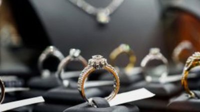 Из ломбарда в центре столицы товаровед вынесла украшения на сумму более 1 млн руб