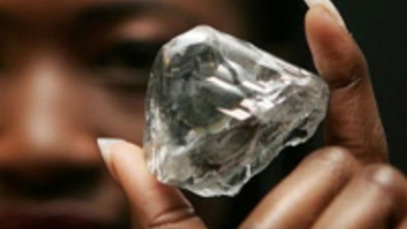 IGE продает первую партию алмазов из Анголы