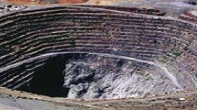 Гана борется с нелегальной добычей алмазов и золота