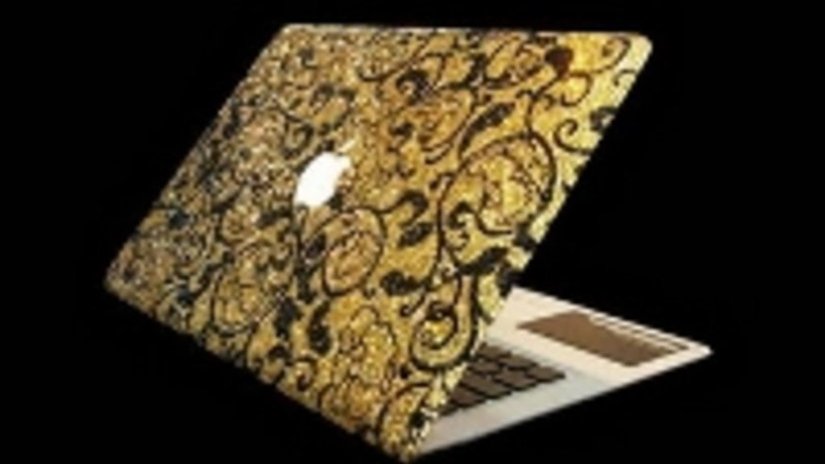 Ноутбук с бриллиантами, кристаллами Swarovski и золотой мышью