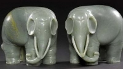 Статуэтки китайского императора будут проданы с аукциона