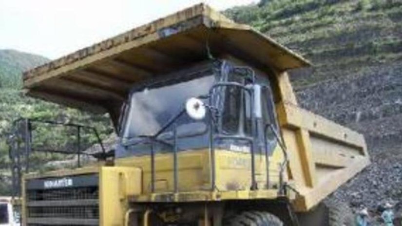 Доставлена горная техника "Komatsu" для золотодобывающего «Рудника имени Матросова»