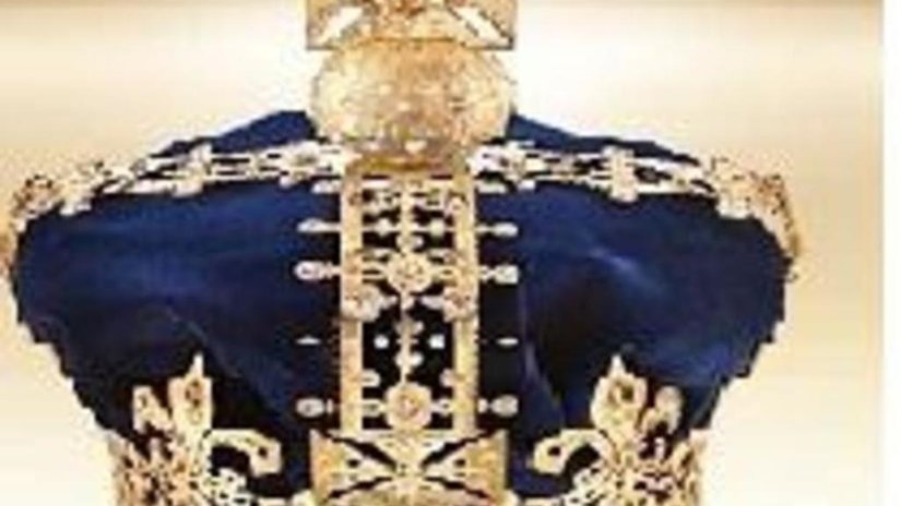 К бриллиантовому юбилею царствования Елизаветы II выполнена копия короны Британской империи