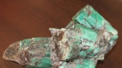 На Урале стали чаще находить крупные изумруды