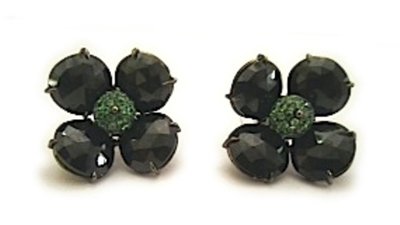 Больные раком дети создают украшения для знаменитостей под руководством известного ювелира