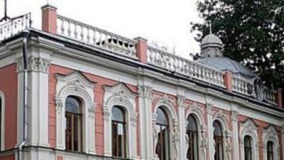 Ювелирные украшения стоимостью 300 тыс.евро были похищены в Москве из посольства Марокко