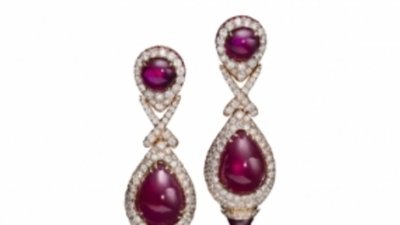 Ювелирный бренд Inbar изменил любимым материалам с классическими драгоценными камнями