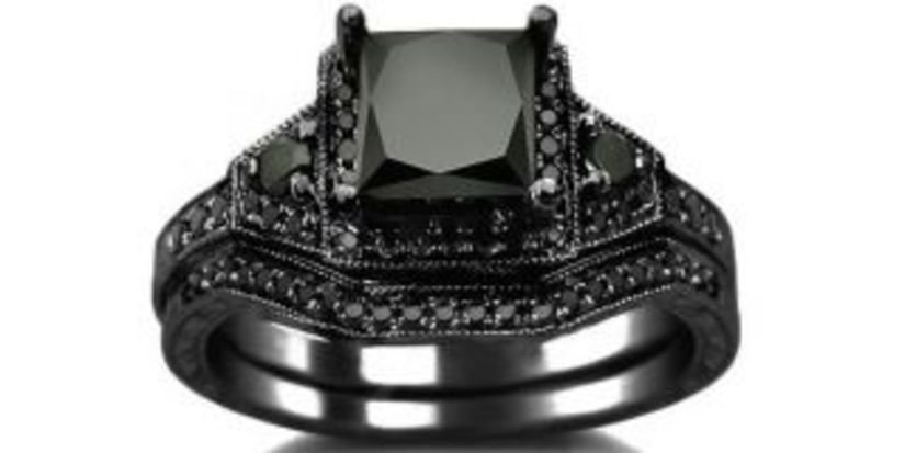 Черные бриллианты: что скрывается за уникальным внешним видом этого загадочного драгоценного камня?