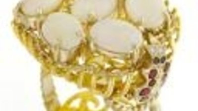 Конкурс на лучший эскиз ювелирных изделий среди студентов объявила компания «Золото Якутии»