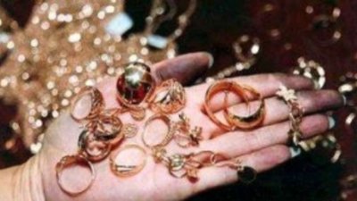 Полиция Иркутска проверяет ломбарды и ювелирные магазины