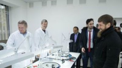 Индийский инвестор открыл в Грозном первую фабрику по огранке драгоценных камней