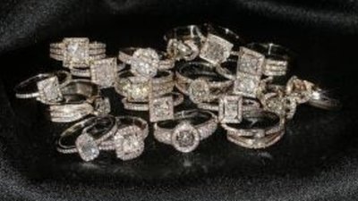 Новые авиарейсы соединят индийские алмазные центры