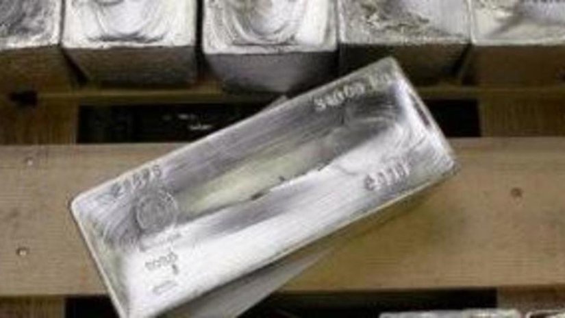 Серебро в 2013 г. может расти благодаря электроники