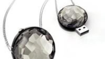 Philips и Swarovski выпускают новые модели USB-накопителей