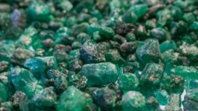 Первый в России аукцион по продаже изумрудов на бирже «Санкт-Петербург» не состоялся