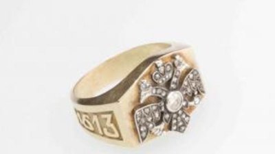 На Втором антикварном аукционе продан подарочный перстень от кабинета Его Императорского Величества за 1 млн. 380 тыс. руб.