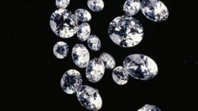 De Beers повышает цены на алмазы, к огорчению индийских диамантеров