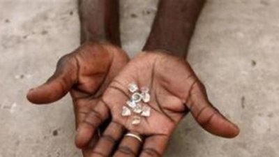 Правительство Ботсваны не получило долю алмазной продукции Debswana за 2011 год