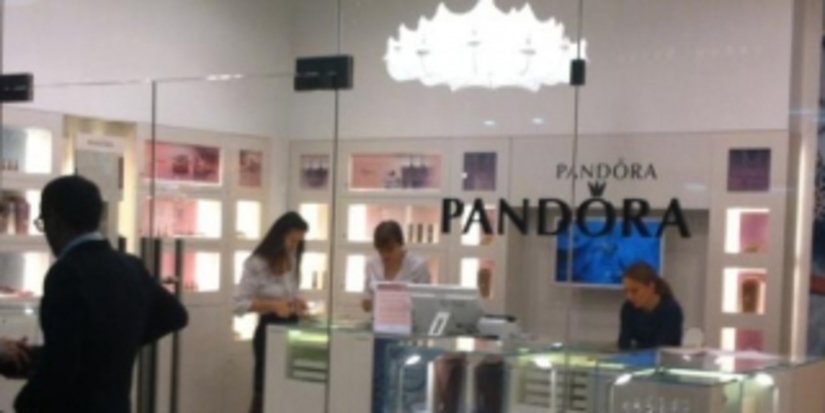 В Киров зашла федеральная сеть ювелирных украшений Pandora