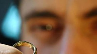 Ювелир на 700 тысяч распродал украшения клиентов, отданные в починку