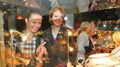 В Красноярске прошла выставка-продажа ювелирных украшений