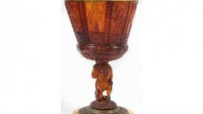 Свадебный янтарный кубок был продан