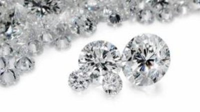 Ищут серийную похитительницу бриллиантов