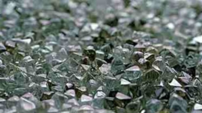 Гохран продал на аукционе 350 алмазов крупных размеров