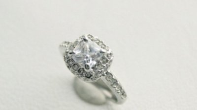 Совместимы ли бриллианты с серебром?