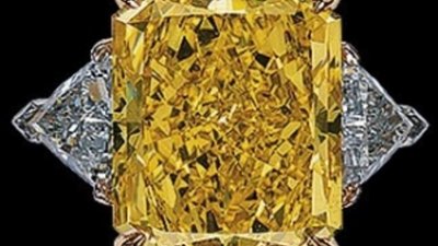 Житель Арканзаса нашел желтый алмаз