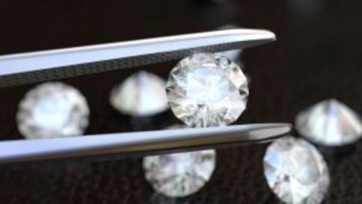 Алмаз — это недорого. Почему дешевеют искусственные камни