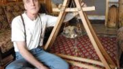 Барнаульский скульптор создает уникальные композиции из драгоценных металлов и камней